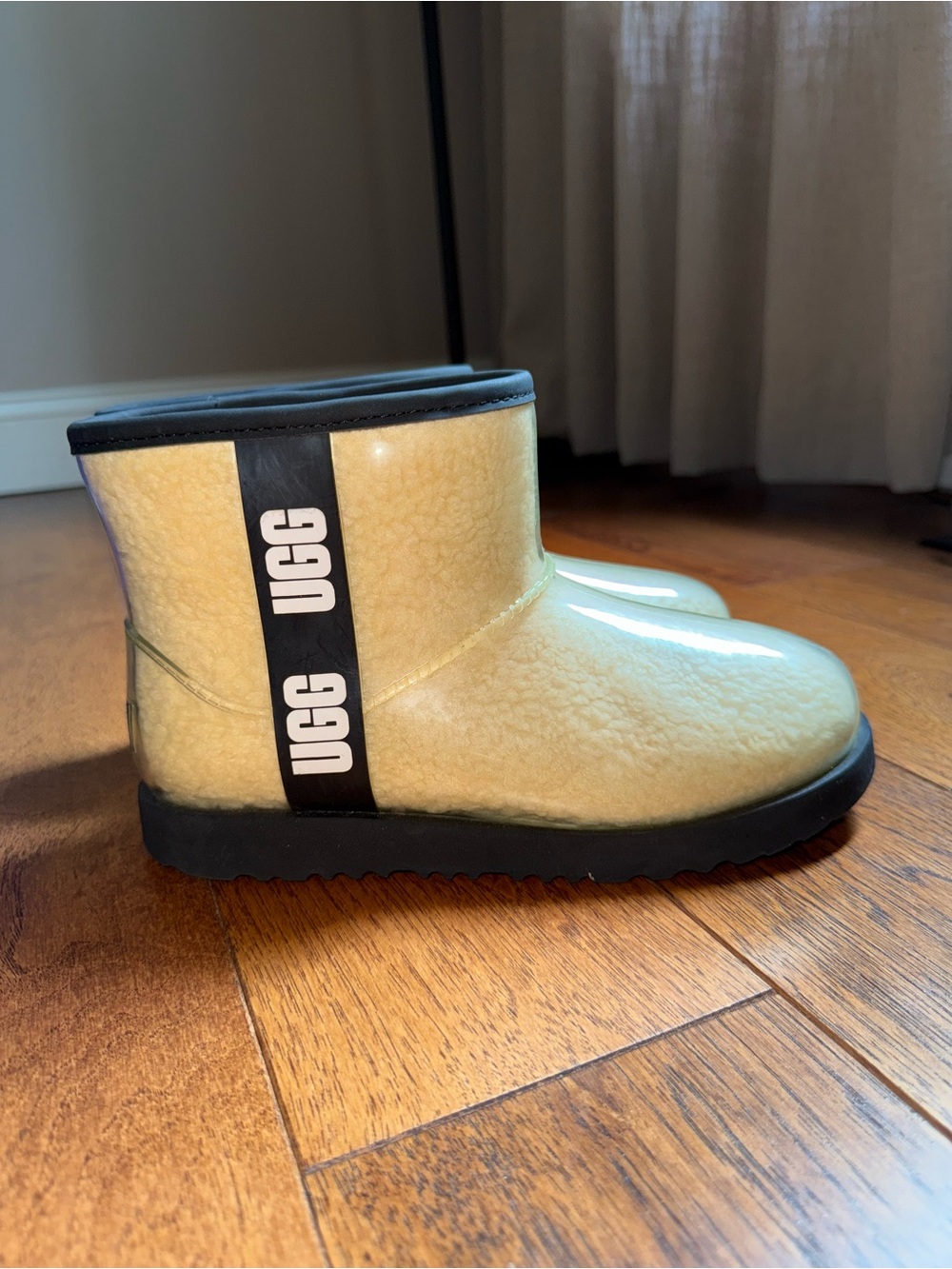 UGG Kids Pale Yellow Shearling Rain Boot - Picture 2 of 13